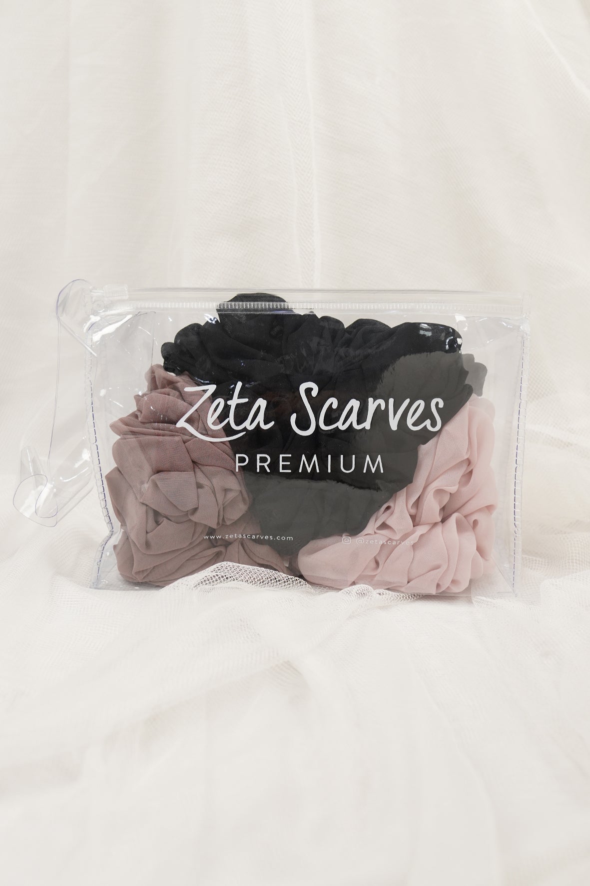 Zura Scrunchies 3 Colors - 04