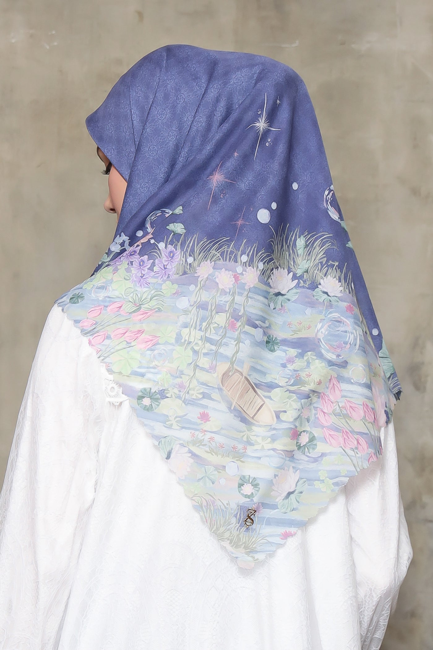 Eau de Fleur Series - Blue Iris