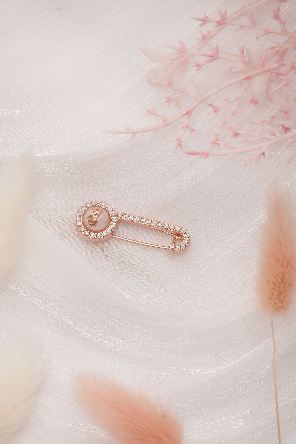 Safety Hijab Pin With Pearl - Rose Gold