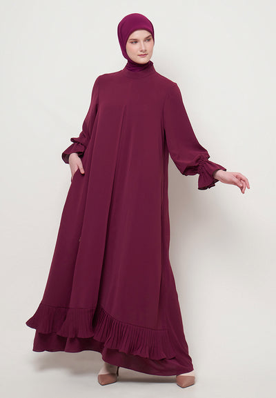 Safra - Maroon Abaya with Pleated Accent