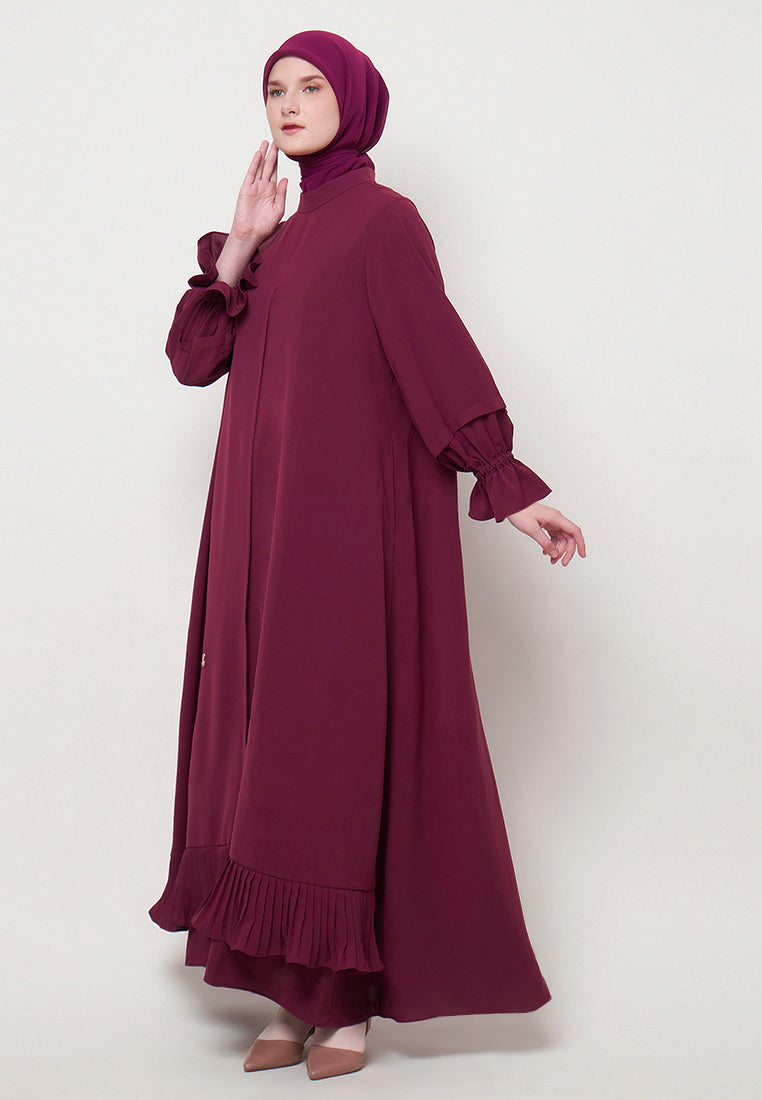 Safra - Maroon Abaya with Pleated Accent