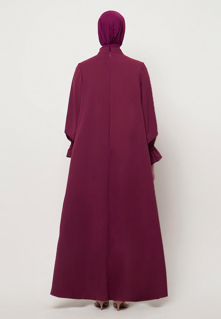 Safra - Maroon Abaya with Pleated Accent