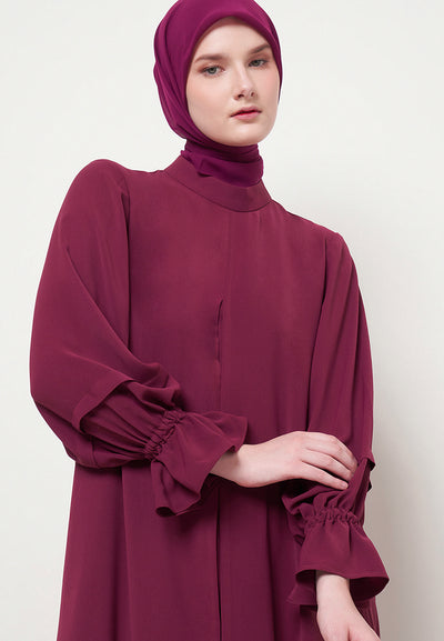 Safra - Maroon Abaya with Pleated Accent